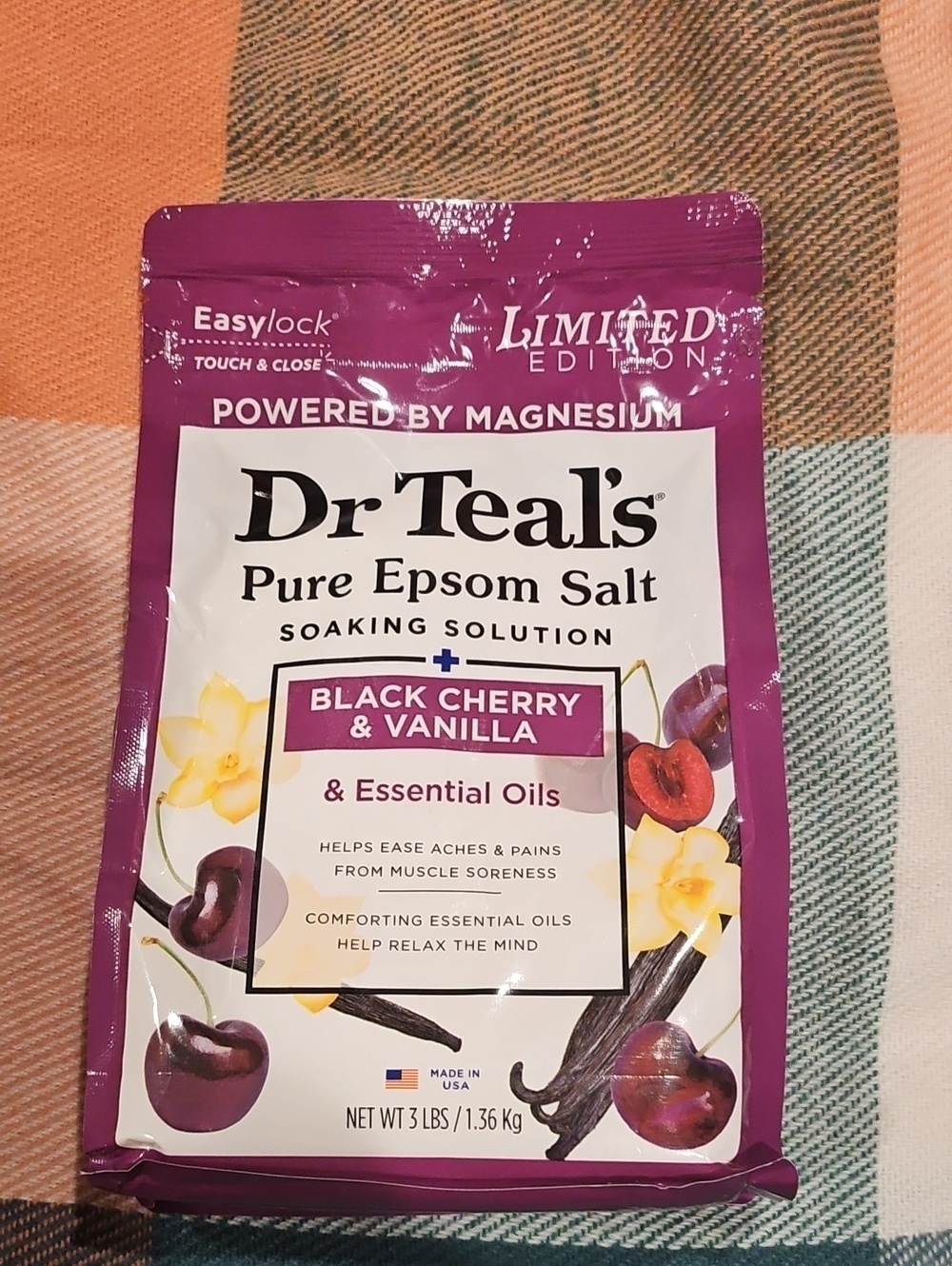 Dr Teal's Black Cherry & Vanilla Epsom Salt Soaking Solution NWT